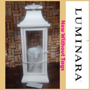SOLD❗NEW WHITE LUMINARA CANDLE & METAL LATERN